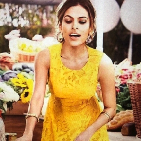 Eva Mendes for New York and Company yellow dress. - Picture 15 of 15